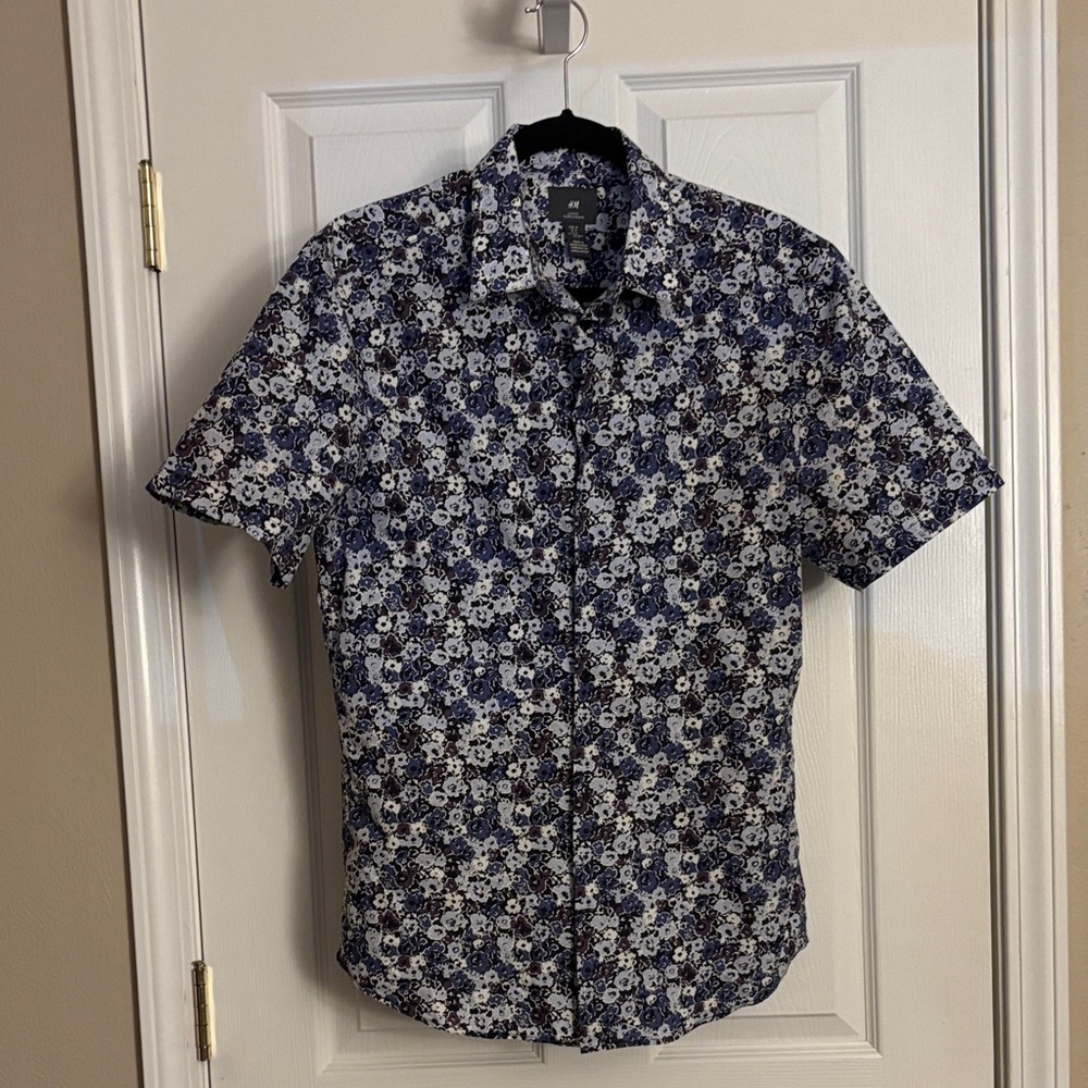 H&M Navy and White Floral Casual Shirt